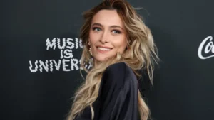 Paris Jackson detalla su primer encuentro a los 15 años con su madre Debbie Rowe y su infancia en Neverland