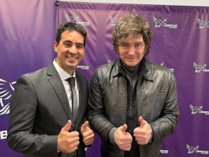 El Gobierno apuesta a una dinámica distinta con los medios y Milei blinda a su vocero cuestionado