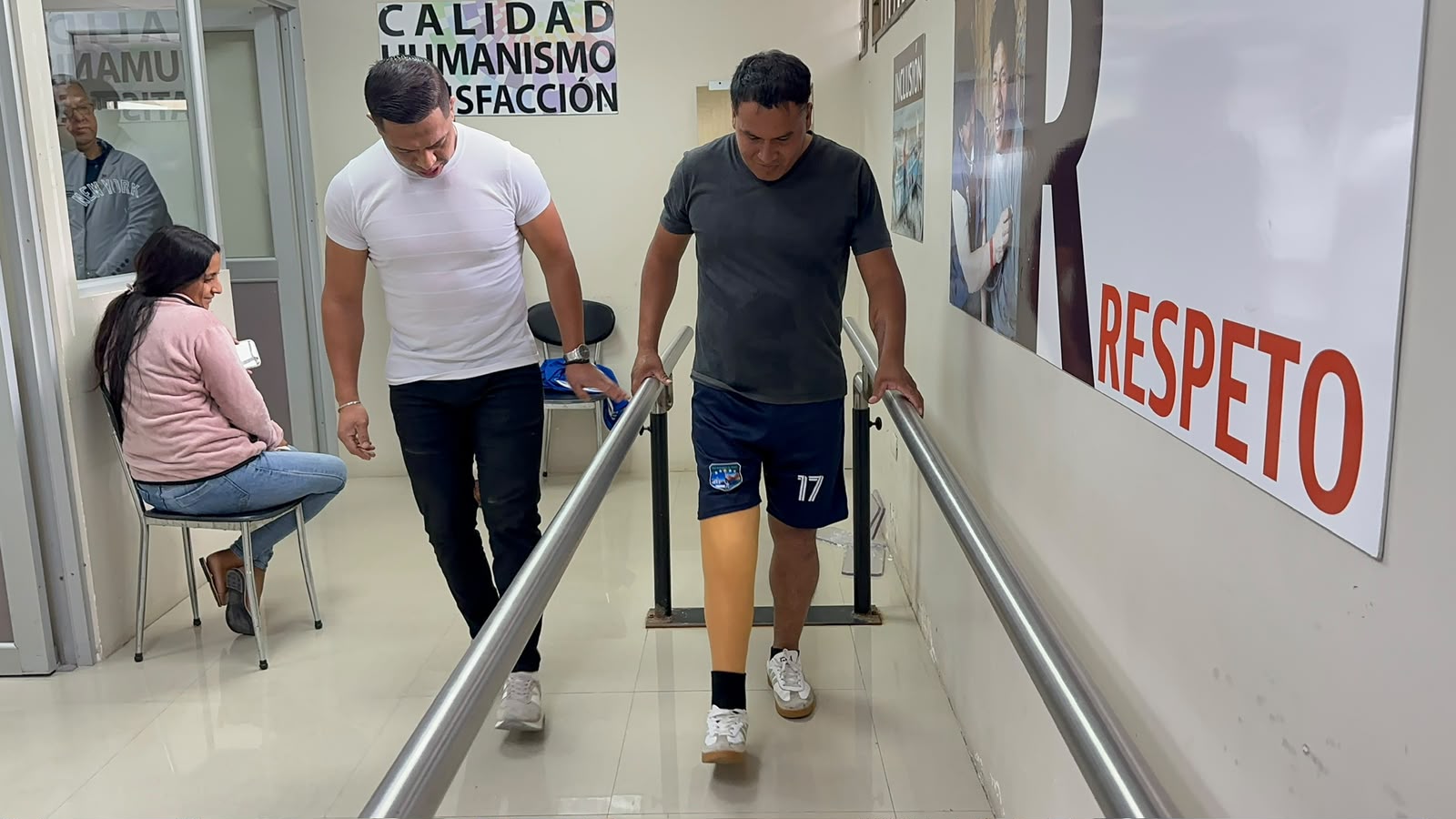 Gobierno invierte USD 2,5 millones para repotenciar el Laboratorio de Órtesis y Prótesis del Hospital Isidro Ayora de Loja