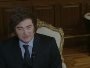 La Provincia no crece porque tiene un comunista de gobernador